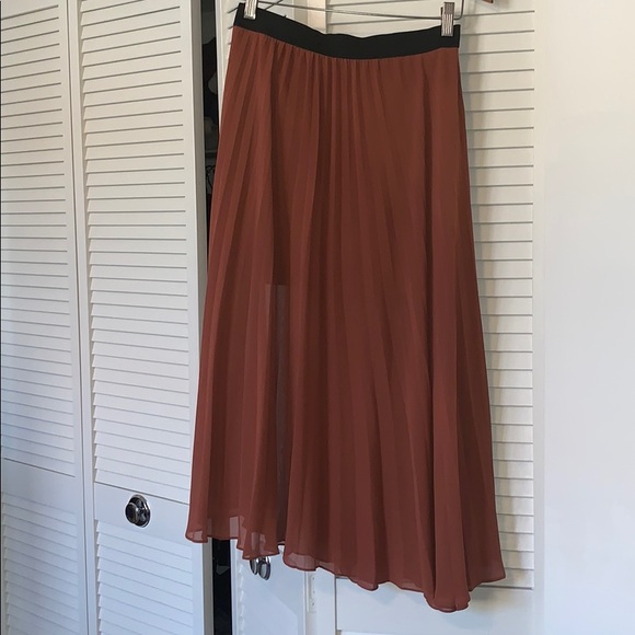 Lush Chiffon Skirts (2) - Picture 2 of 7